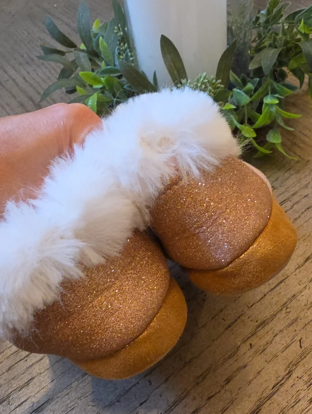 Juicy Pink Girls' Fuzzy Slipper Mules Size 11-12